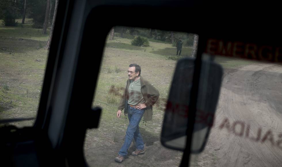 Miguel Ángel Simón el pasado 1 de marzo durante una suelta de lince en Doñana.