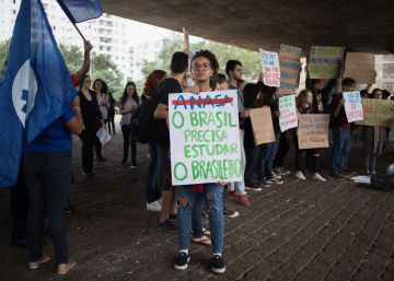 Cortes e ataques às universidades públicas catalisam mobilização contra Bolsonaro