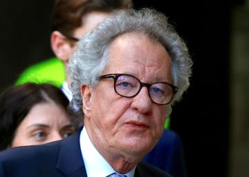 El actor Geoffrey Rush gana una indemnización récord tras publicarse que acosó a una compañera