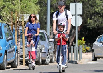 París prohíbe que los patinetes eléctricos aparquen en las aceras