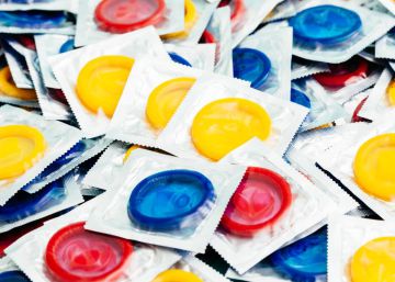 Sanidad lanza una campaña para que los jóvenes se pongan el preservativo