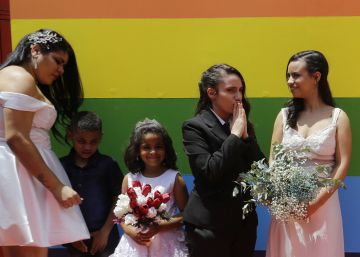 Brasil criminaliza homofobia e reforça queda de braço com conservadorismo