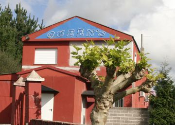 El policía que puso los neones al burdel