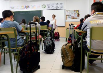 Los profesores prefieren tener menos alumnos por clase que más sueldo