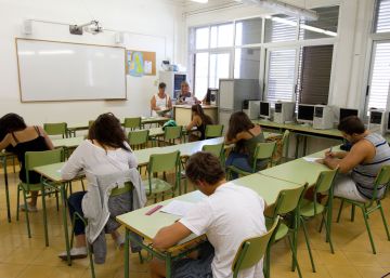 Los institutos catalanes afectados por la avería informática ya han registrado el 70% de las notas