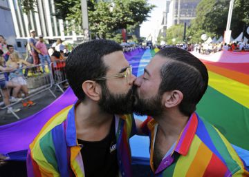 Uma maré LGBT contra a ameaça Bolsonaro