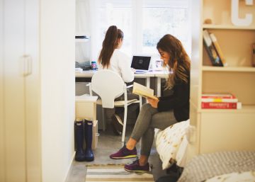 Cursa d’obstacles al campus per trobar allotjament
