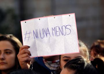 Un menor truca al 112 i avisa que el seu pare està agredint la seva mare