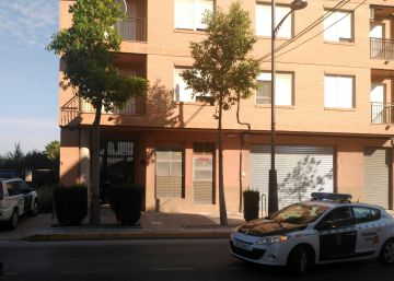 Un hombre con dos condenas mata a su hijo de 11 años en Murcia
