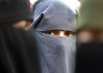 La Ley del burka entra en vigor en Holanda sin garantías de aplicación