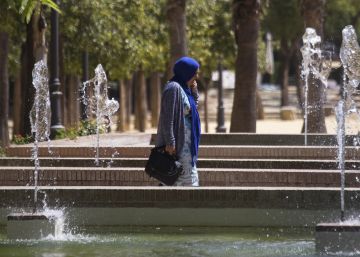 Detenido un matrimonio acusado de maltratar a su hija por no ponerse el ‘hiyab’
