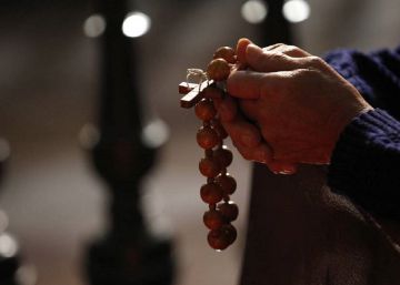Se busca sacerdote acusado de pederastia: dos víctimas en Costa Rica viajan a México para hallarlo