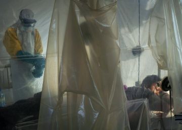 El ébola alcanza una nueva zona en Congo y eleva el riesgo de expansión