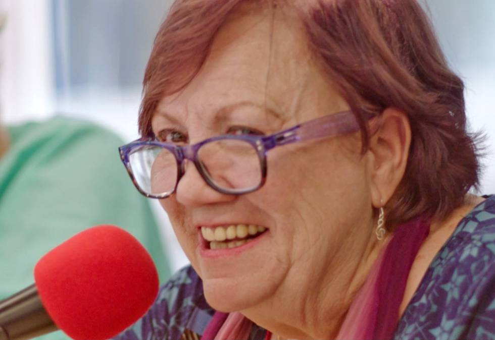 Carmen León, en un momento de la emisión del programa 'Con mayor voz'.