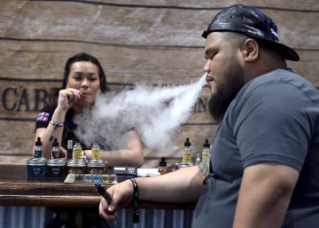 Confirmadas nos EUA duas novas mortes de fumantes de cigarro eletrônico em um só dia
