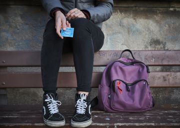 Solo la mitad de los adolescentes usan condón porque confían en la pareja