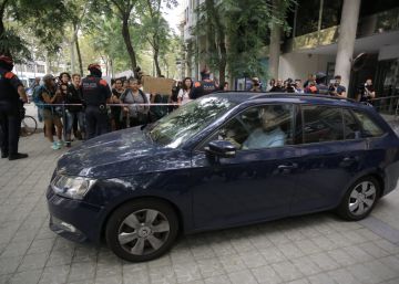 Los Mossos entregan la niña que estaba en el consulado de Uruguay al padre