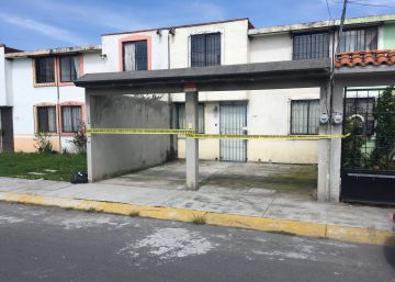 Cuatro noches frente a la casa del asesino de su hija
