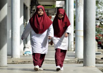 Boicots, escuelas fantasma y errores informáticos: las “anomalías” que encontró PISA en otros países Boicots, escuelas fantasma y errores informáticos: las “anomalías” que encontró PISA en otros países