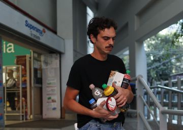 Ciudad de México lucha por dejar su adicción al plástico