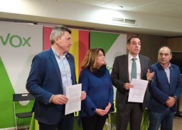 Ciudadanos cede ante Vox y acepta mantener el ‘pin parental’ en Murcia