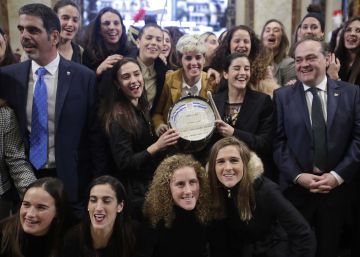 El deporte femenino golea en una tamborrada por la igualdad