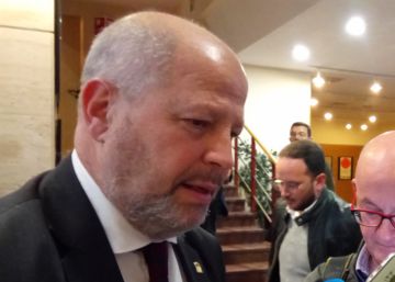 Andalucía y Madrid, donde Vox es decisivo, se desmarcan del veto