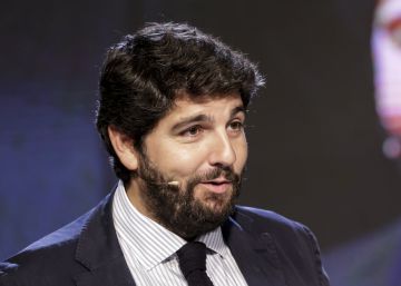López Miras: “En Murcia no hay adoctrinamiento en ningún aula”