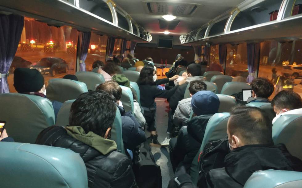 Crónica de la evacuación española de Wuhan: “Entramos en el hospital Gómez Ulla, comienza la cuarentena”