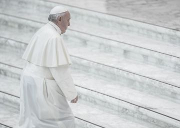 El Papa hace equilibrismos con el celibato El Papa hace equilibrismos con el celibato