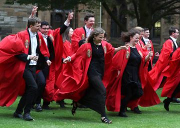 Los universitarios españoles aspiran a licenciarse en Reino Unido pese al Brexit Los universitarios españoles aspiran a licenciarse en Reino Unido pese al Brexit