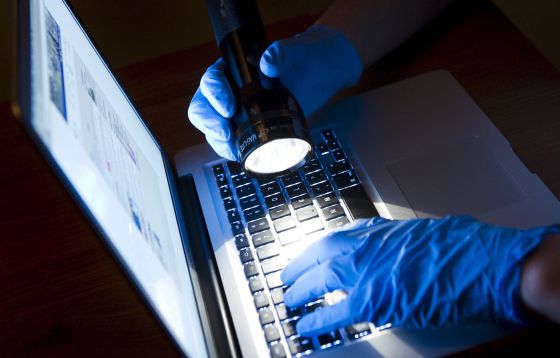 Imagen artística de un 'hackeo' informático. Imagen artística de un 'hackeo' informático.