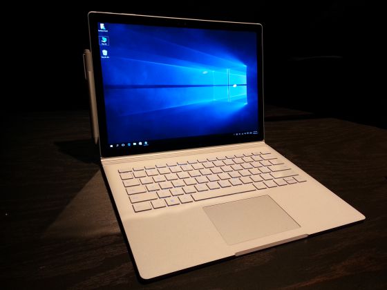 Windows 10: El primer ordenador portátil de Microsoft, el Surface Book