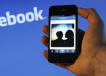 Facebook, divinidad invisible Facebook, divinidad invisible