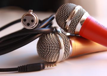 Un micrófono para cantar en el móvil Un micrófono para cantar en el móvil
