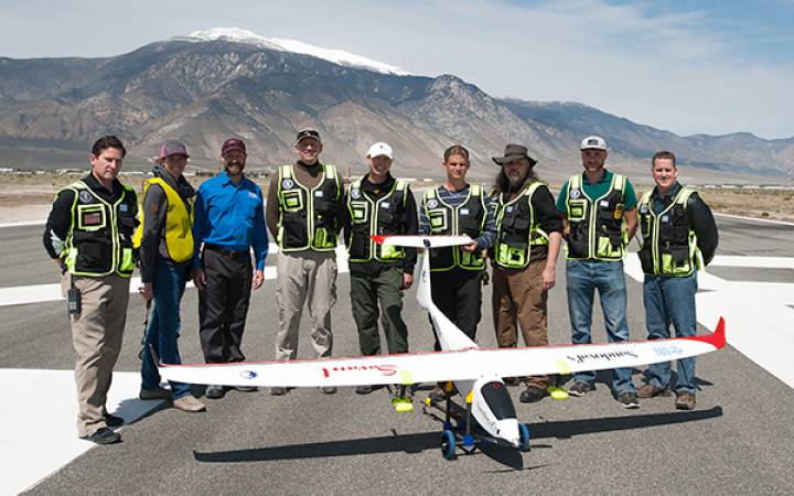 El equipo de investigadores con drones para contrarestar la sequía