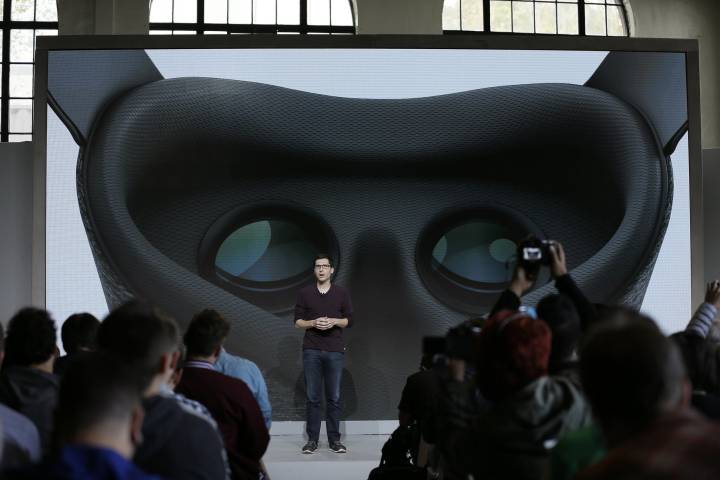 Clay Bavor, vicepresidente de realidad virtual real de Google, habla sobre los avances en esta cuestión en durante un evento en San Francisco. Clay Bavor, vicepresidente de realidad virtual real de Google, habla sobre los avances en esta cuestión en durante un evento en San Francisco.