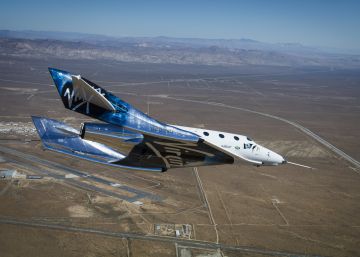 El avión espacial de Virgin Galactic vuelve a volar tras su accidente El avión espacial de Virgin Galactic vuelve a volar tras su accidente