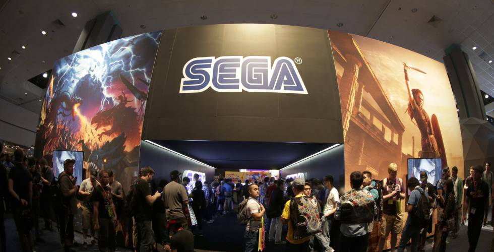 El logo de SEGA preside la entrada de la feria de videojuegos E3 2017, en Los Ángeles.