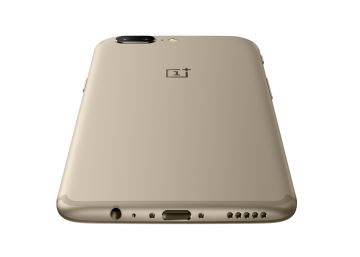 One Plus 5 sorprende con una edición limitada en dorado One Plus 5 sorprende con una edición limitada en dorado