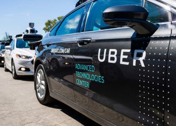 Els desenvolupadors de cotxes intel·ligents mantenen l’aposta després de l’accident mortal d’Uber