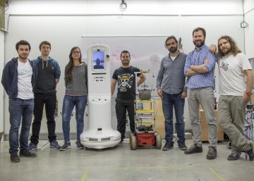 Los robots aprenden modales