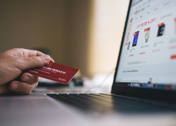 La inteligencia artificial reduce el gran problema de las tarjetas (y no es el fraude)