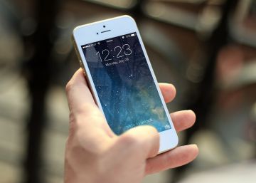 Um celular poderia durar 12 anos se sua vida não fosse encurtada de propósito