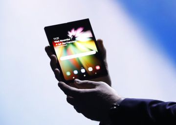 El lanzamiento comercial del móvil plegable de Samsung será en marzo
