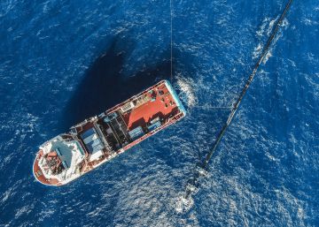 The Ocean Cleanup cierra de forma anticipada la prueba para eliminar basura del mar