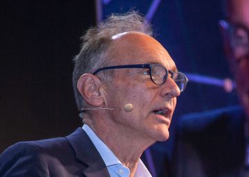 Tim Berners-Lee: “Siri y Alexa no trabajan para mí, sino para sus empresas”