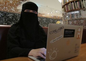 La lucha contra la brecha de género en el sector tecnológico en Arabia Saudí