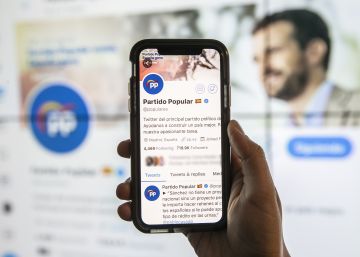 Twitter y Facebook eliminan 359 cuentas falsas que el PP controlaba en la última campaña electoral