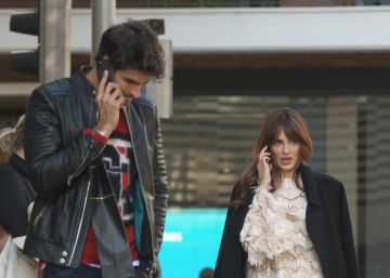 El uso del móvil genera dolores de cuello y cabeza